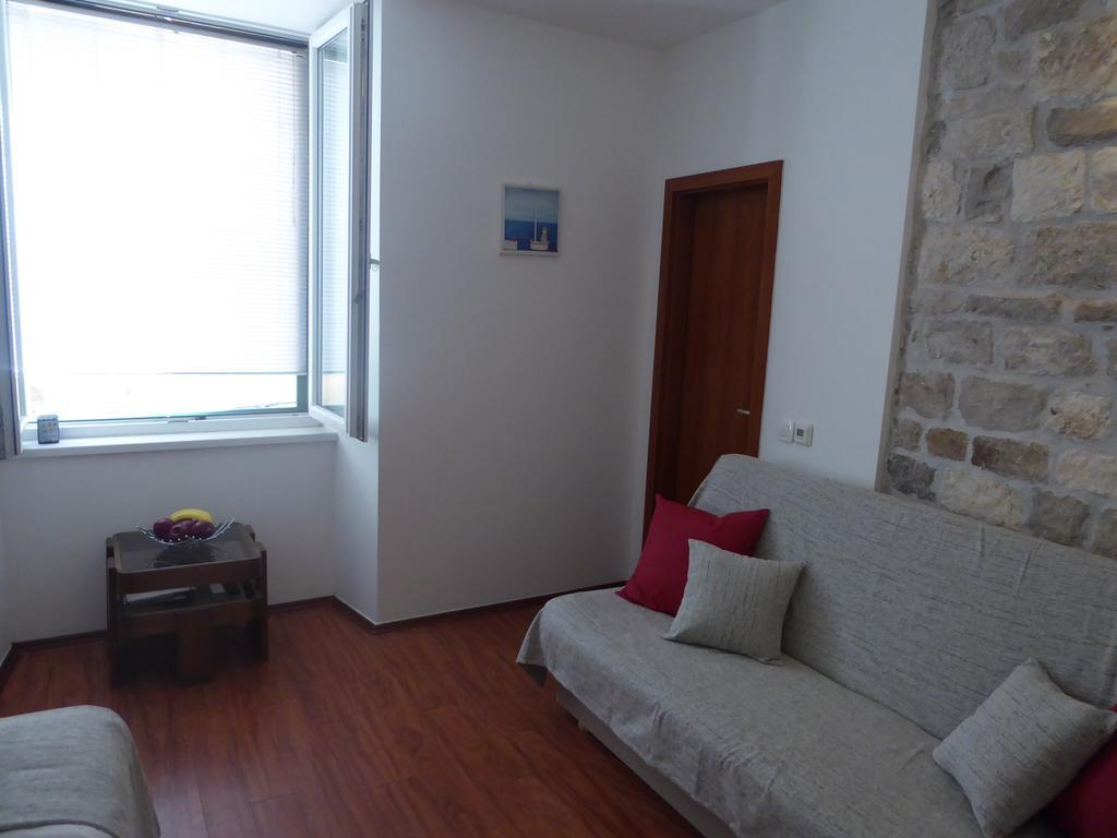 Studio Apartment Mila Split Exterior foto