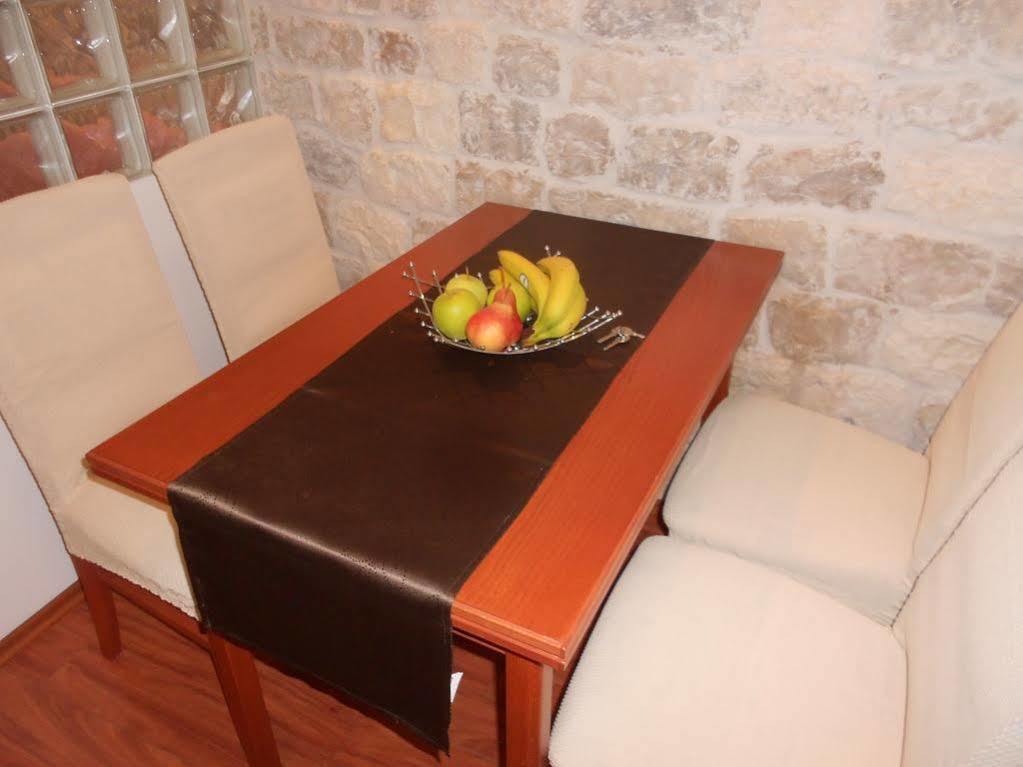 Studio Apartment Mila Split Exterior foto